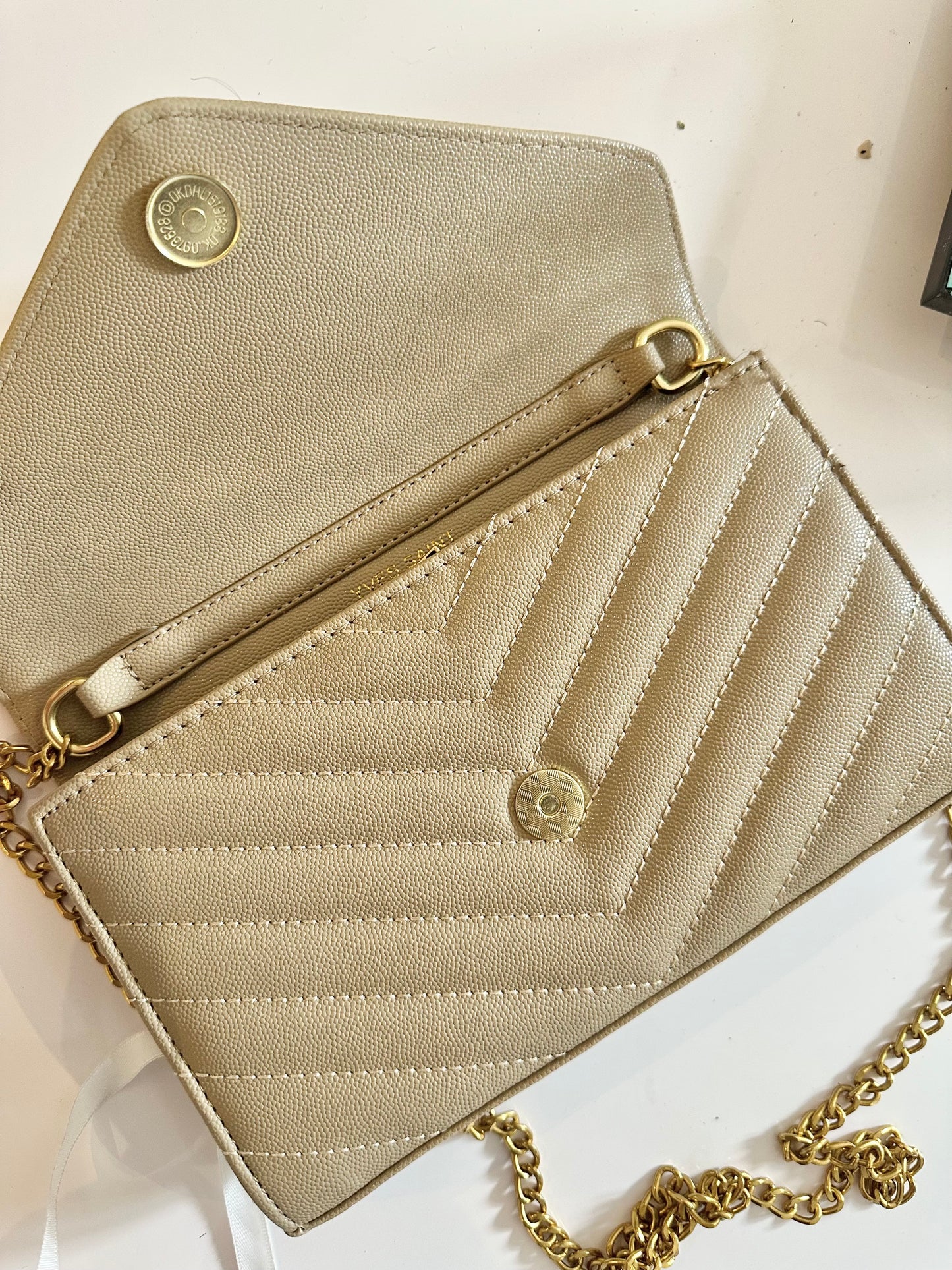 Black Mattlesse Cross body clutch Bag