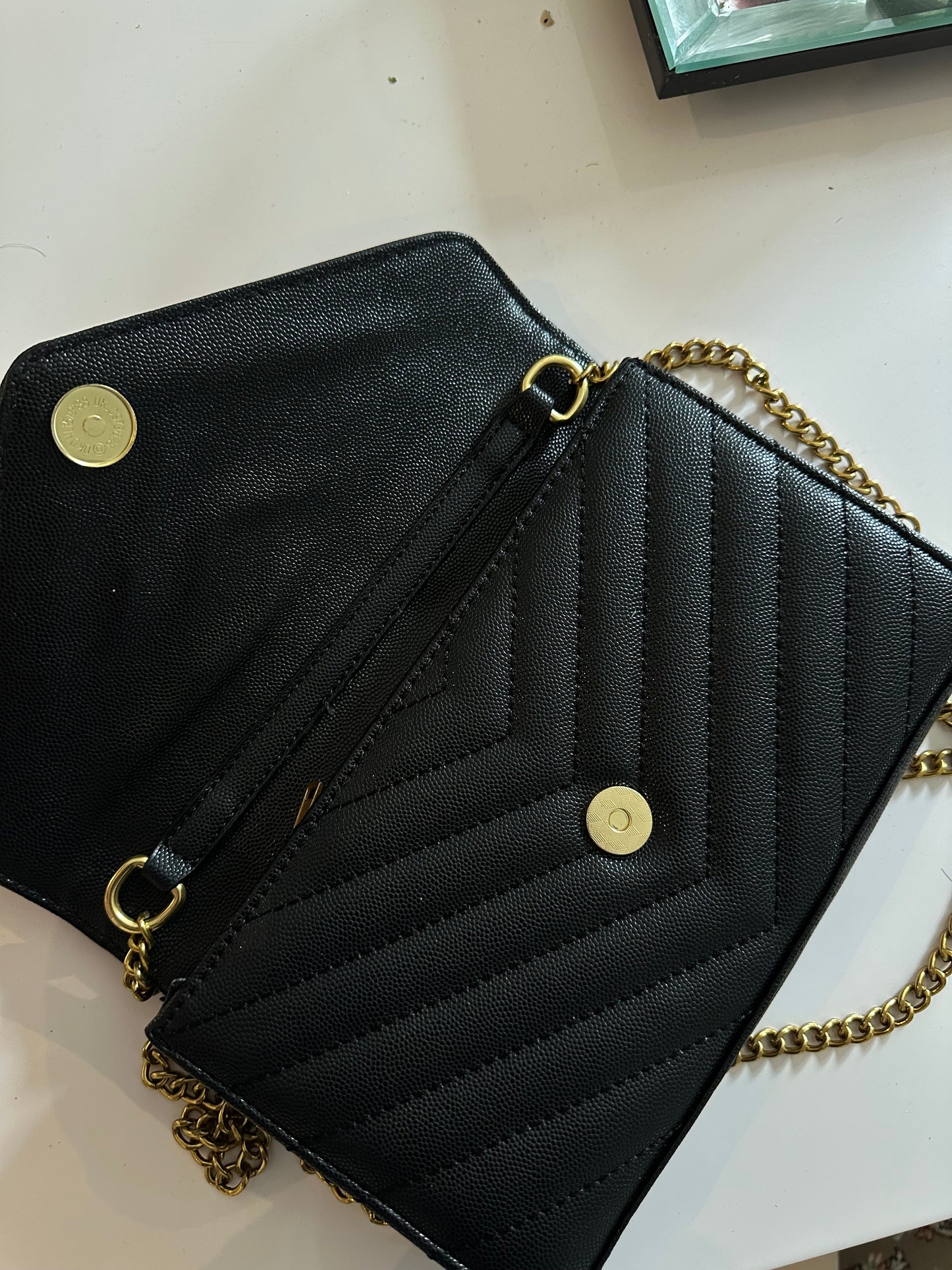 Black Mattlesse Cross body clutch Bag