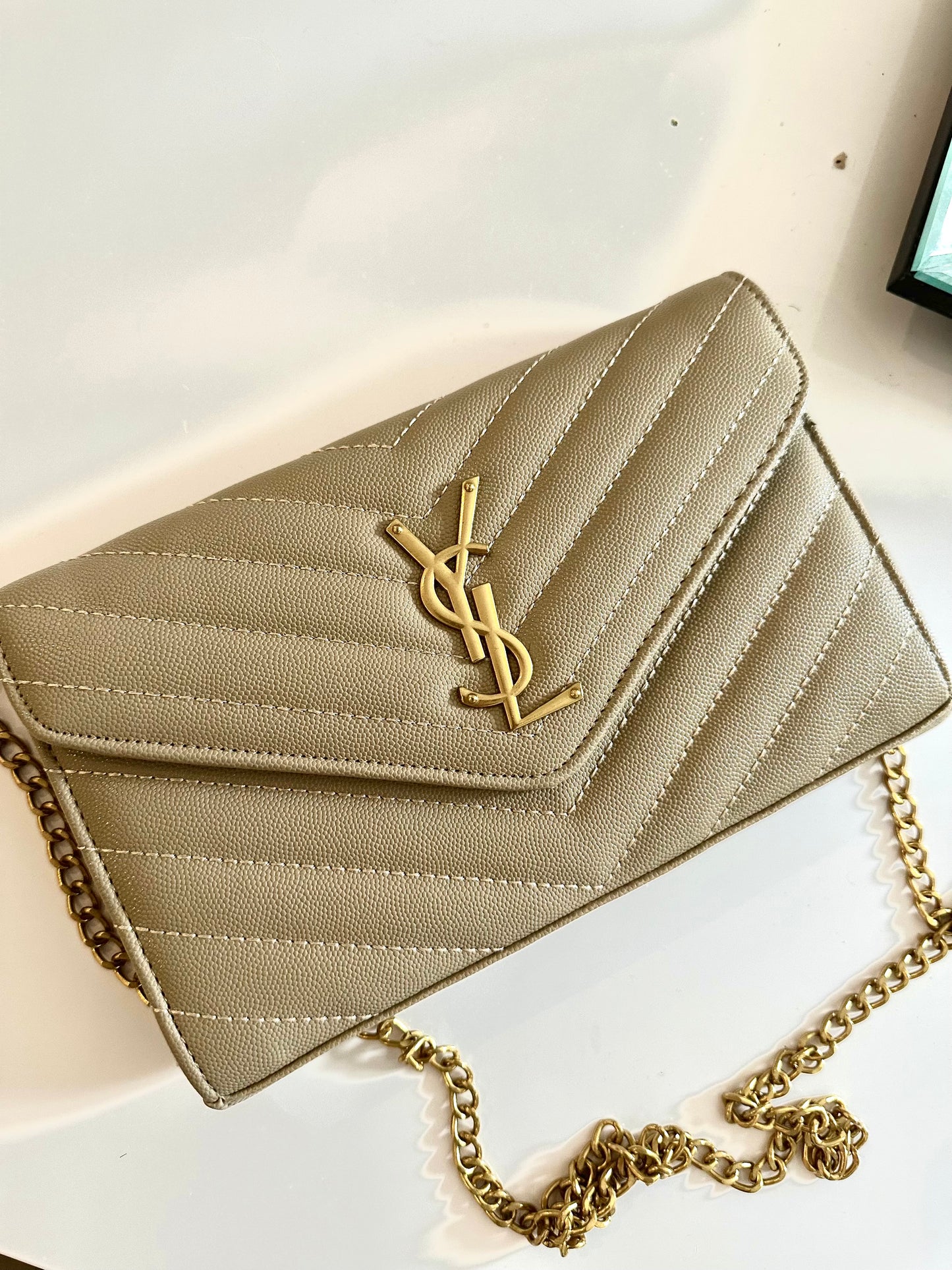 Black Mattlesse Cross body clutch Bag