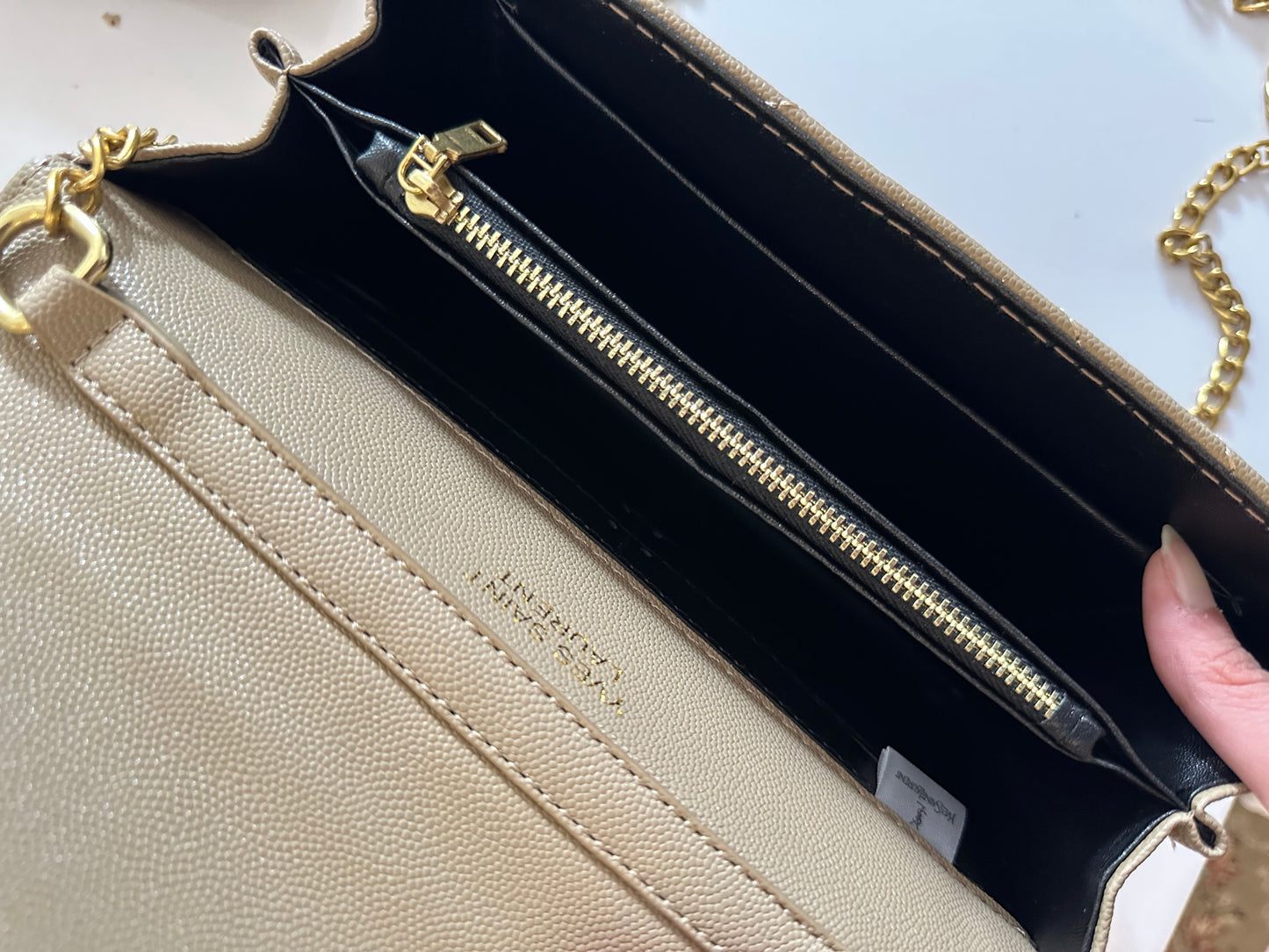 Black Mattlesse Cross body clutch Bag