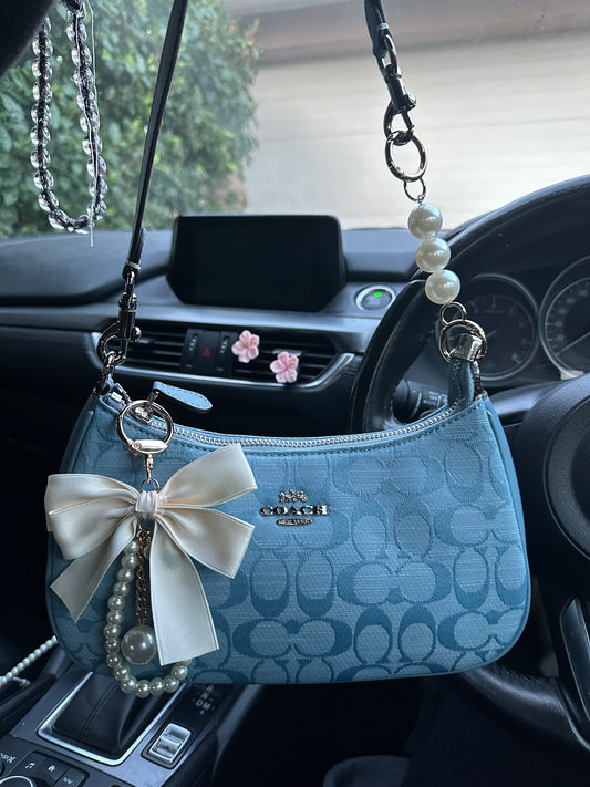 Teri Skyblue Hand bag
