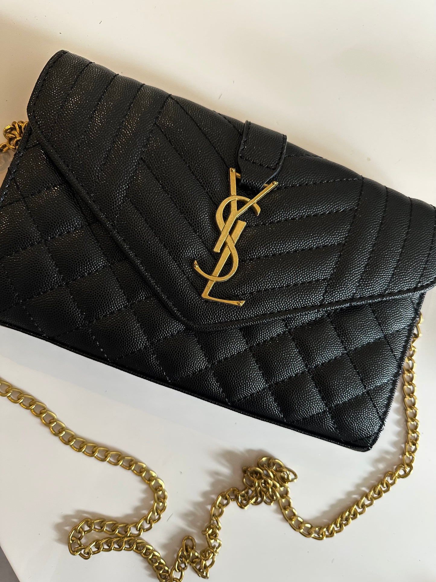 Black Mattlesse Cross body clutch Bag
