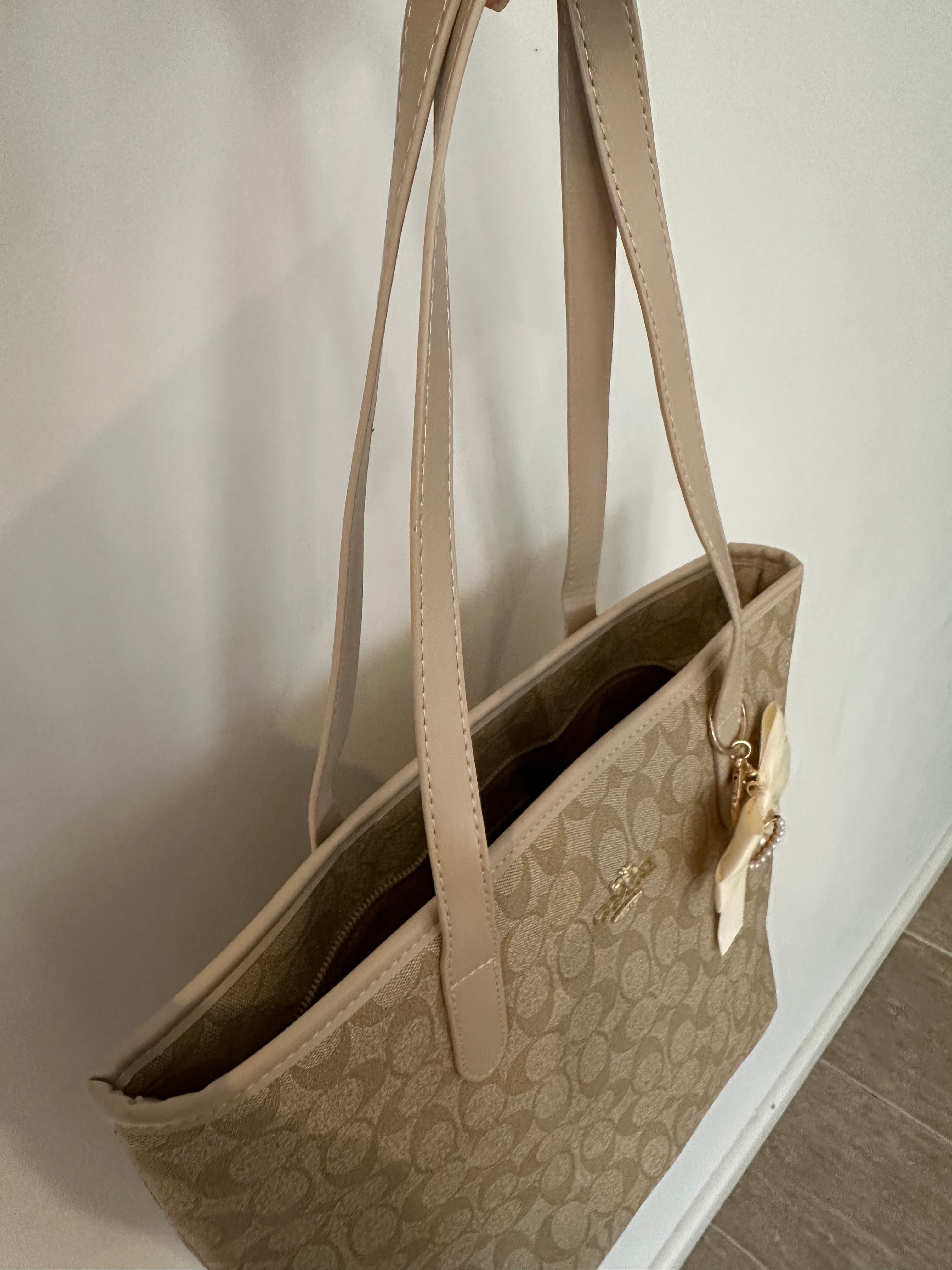 Teri Tote Bag