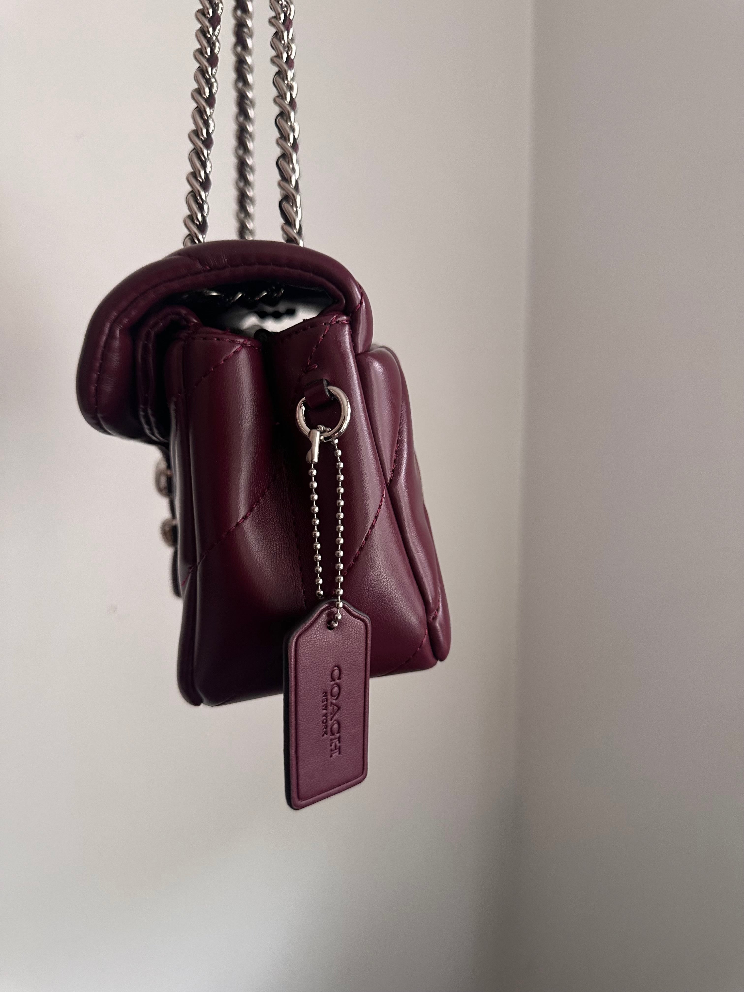 Burgundy leather Tabby 26 Charmed bag