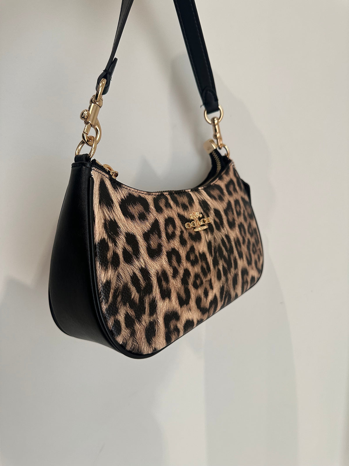 Teri Leopard Black Shoulder Handbag
