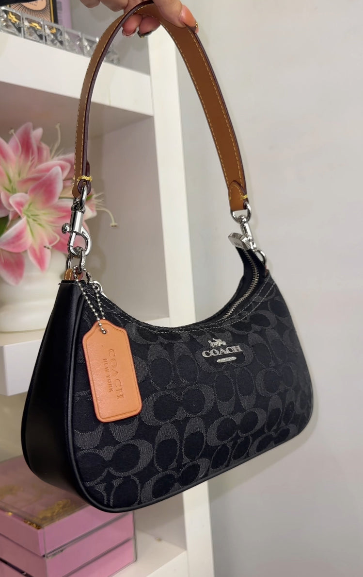 Jacquard Shoulder Bag – Black