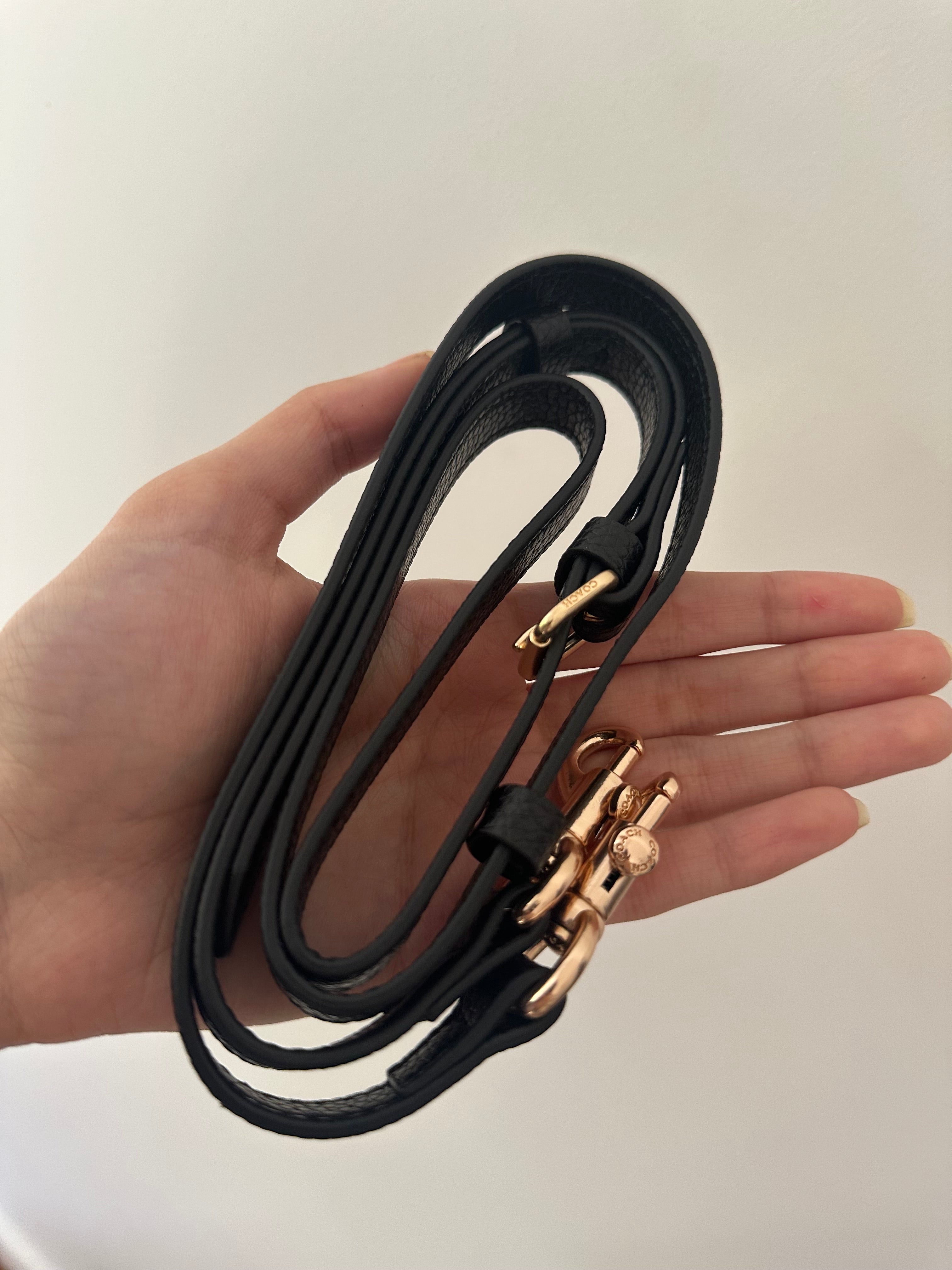 Teri Black Shoulder Handbag