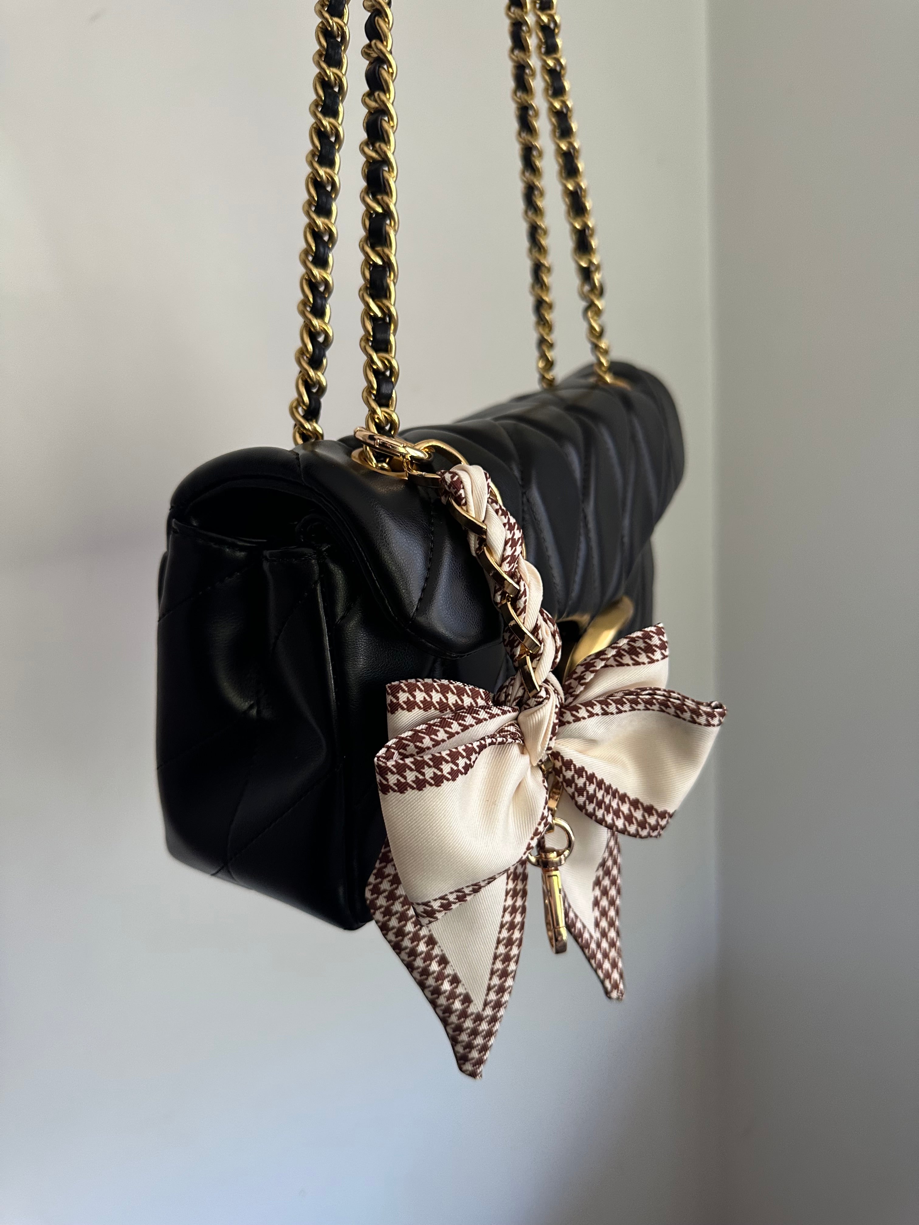 Black leather Tabby 26 Charmed bag