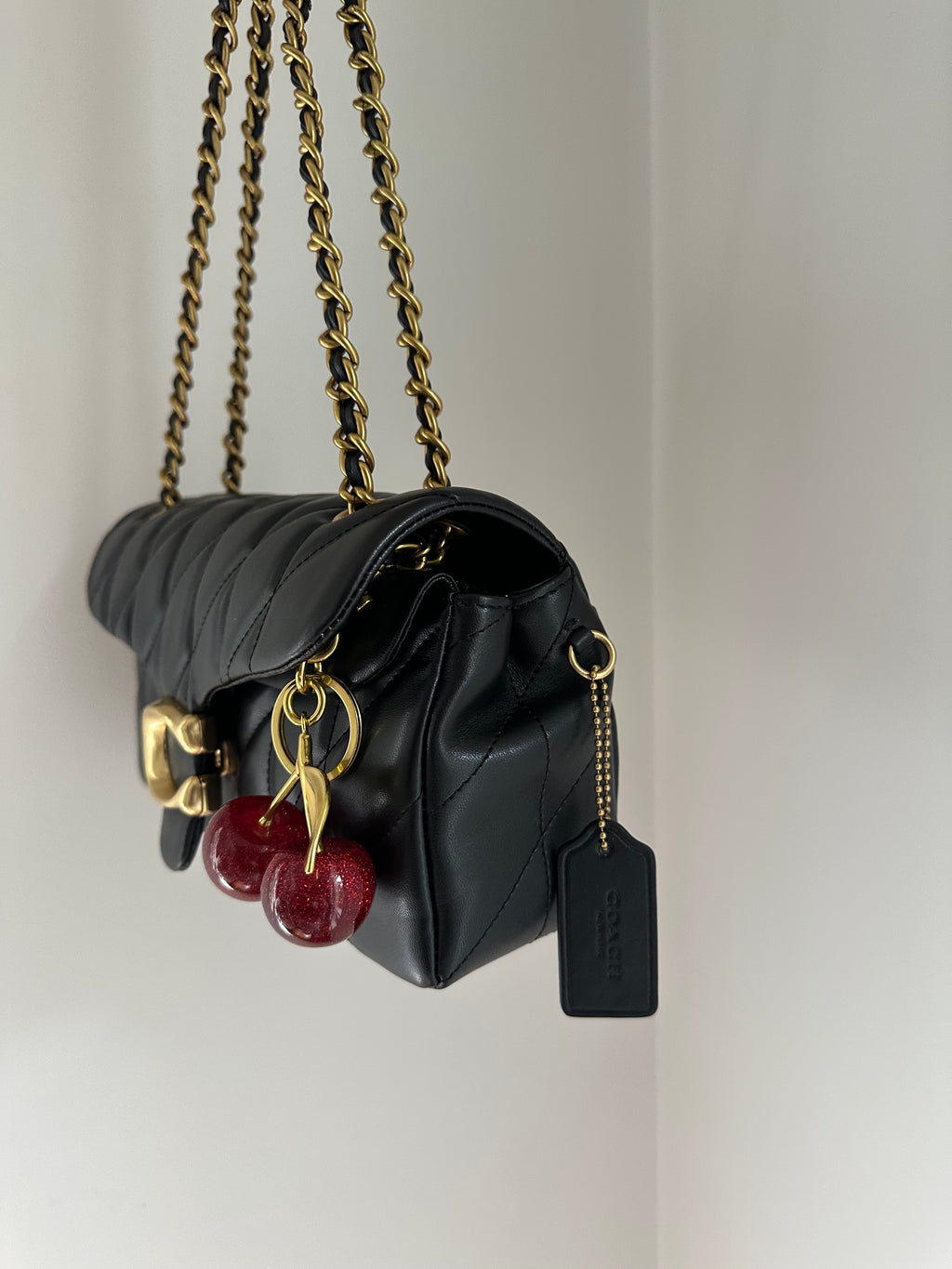 Tabby 26 Chain Shoulder Bag – Black