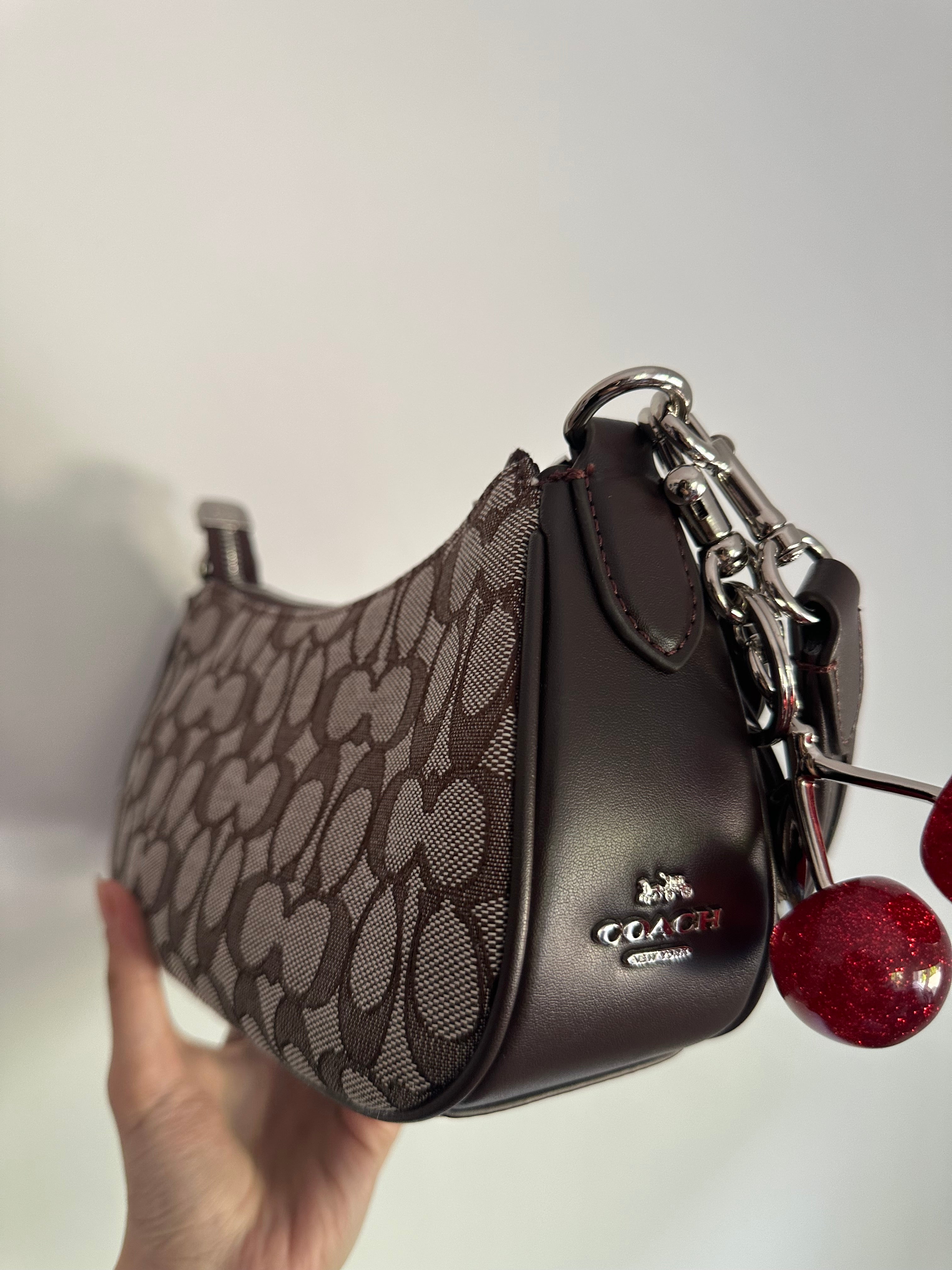 Ashton Brown Baguette Bag 90s Vintage