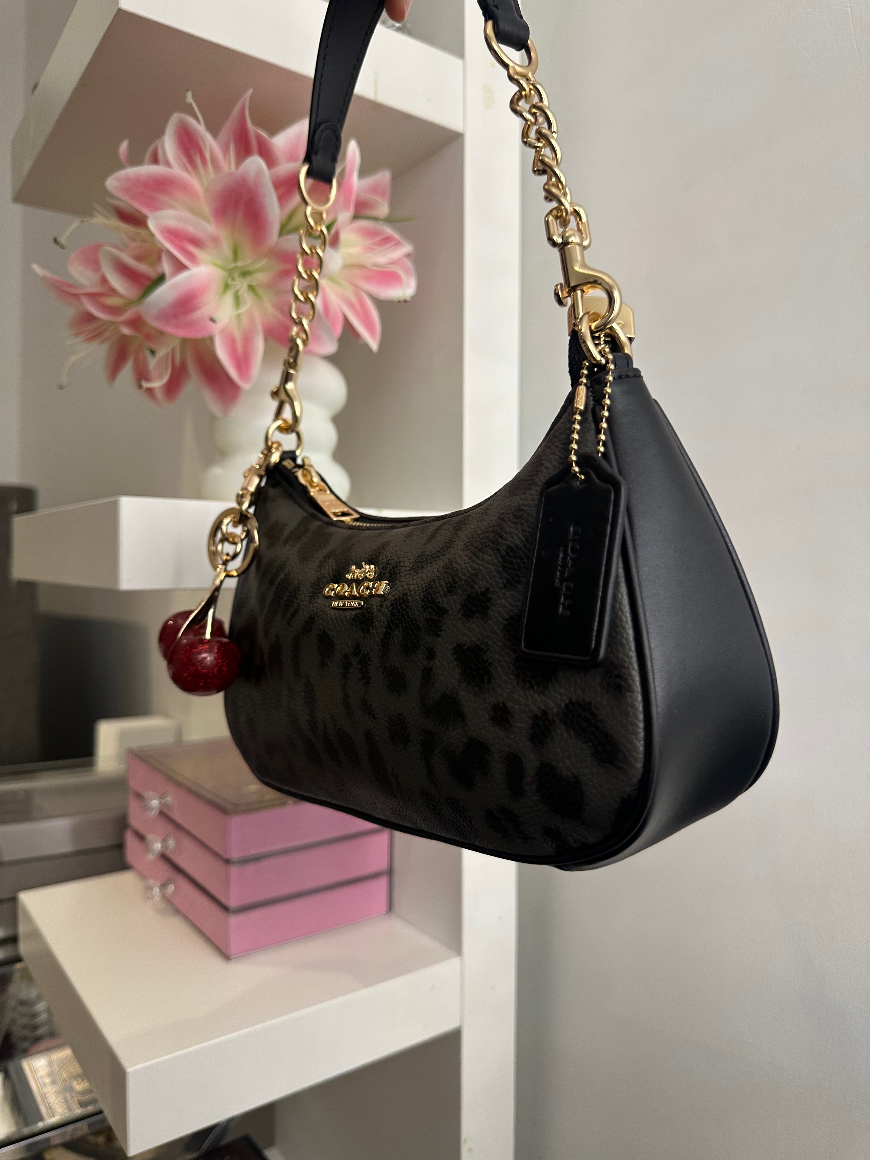 Teri Leopard Black Shoulder Handbag