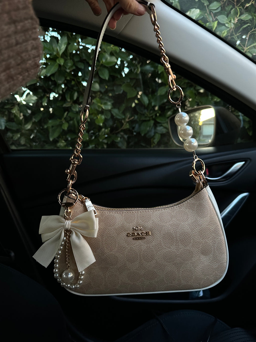 White Beige  Teri Coach Shoulder Handbag