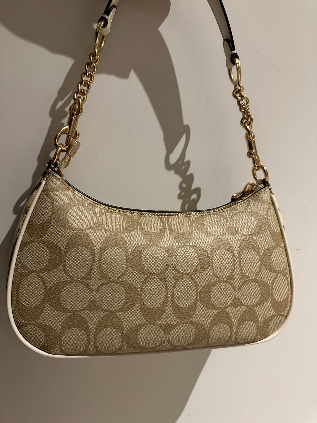 Teri Snake print Shoulder Handbag