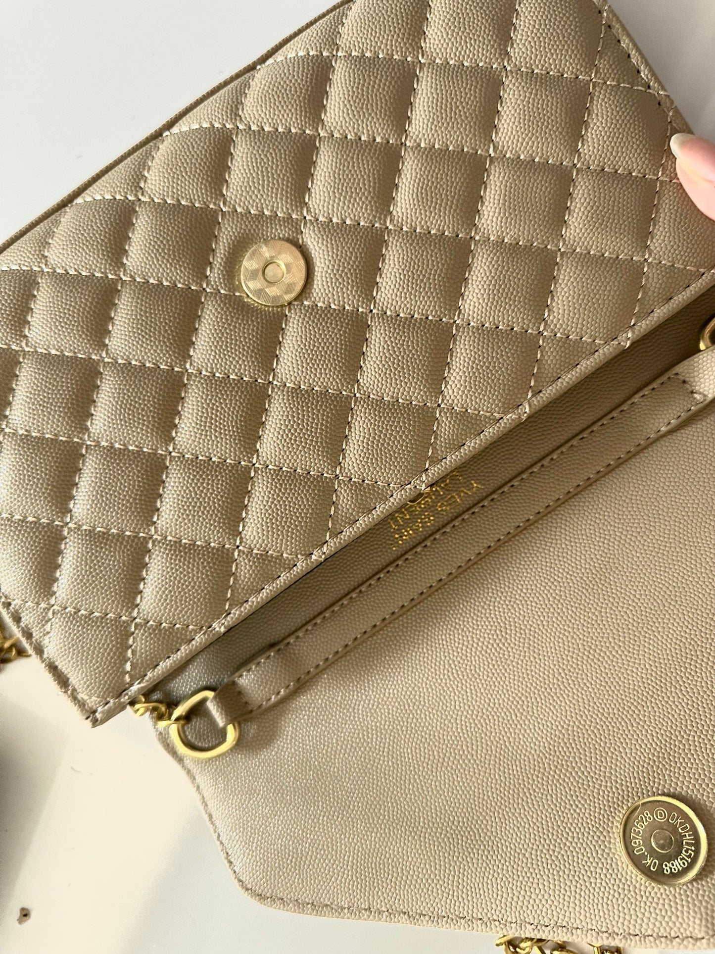 Black Mattlesse Cross body clutch Bag