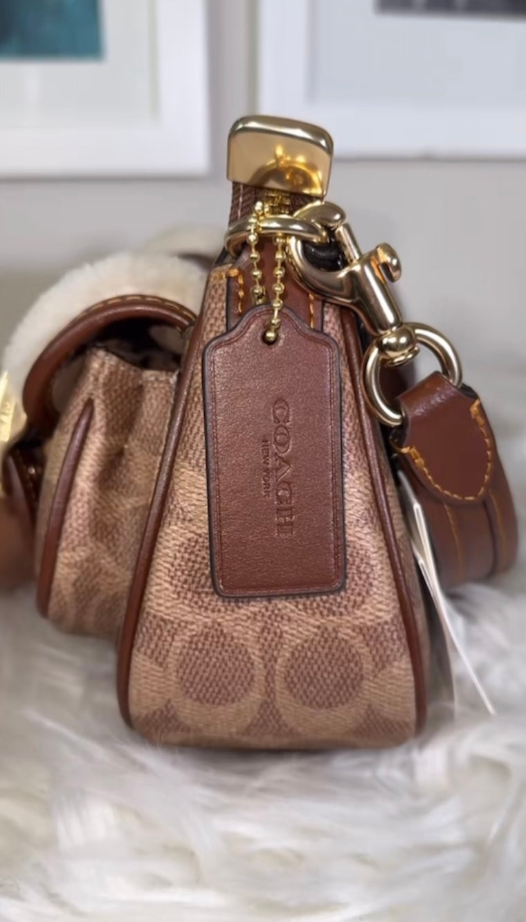 Ashton Baguette Coach Shoulder bag