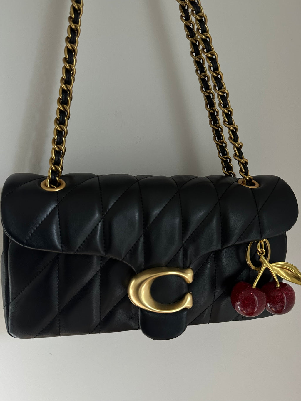 Tabby 26 Chain Shoulder Bag – Black