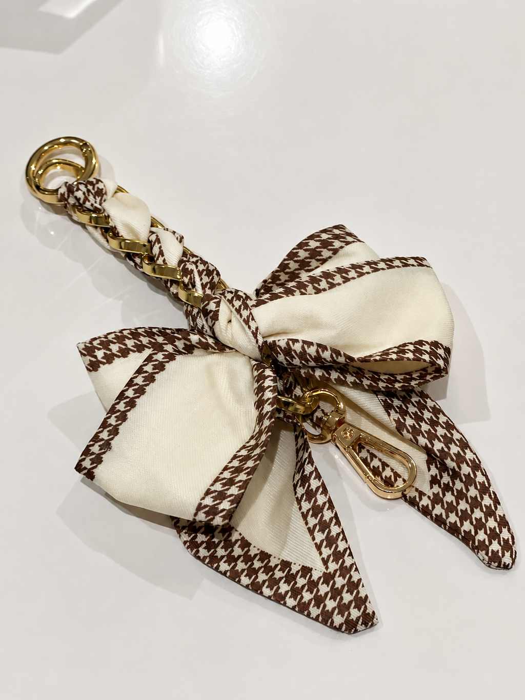 Bow gold charm accessories extender